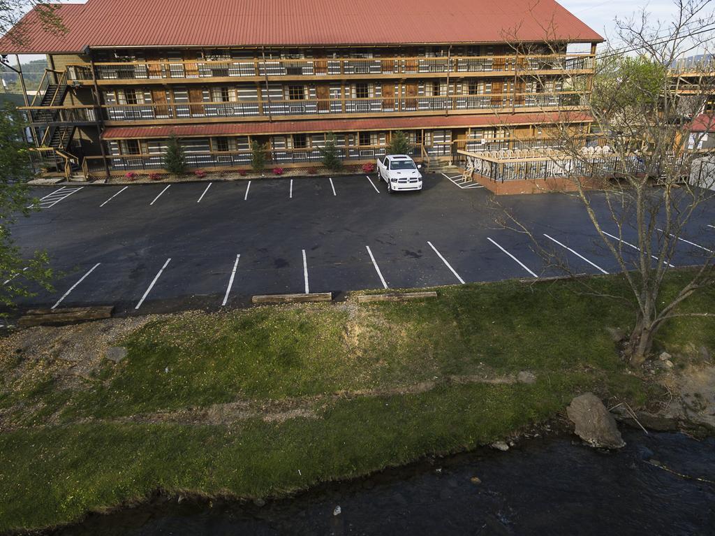 Timbers Lodge Pigeon Forge Exterior photo